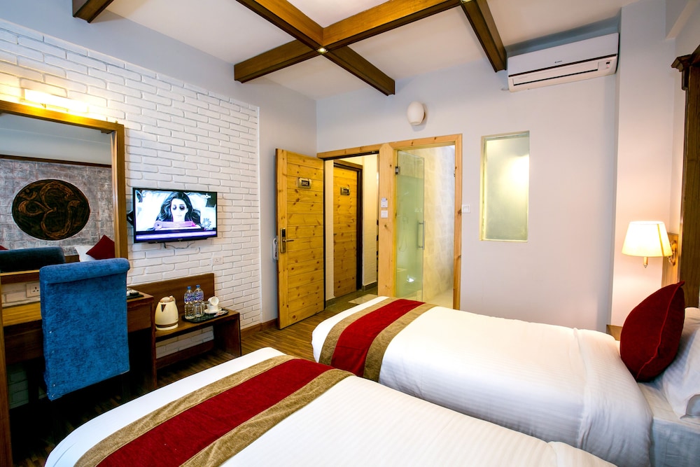 Beautiful Kathmandu Hotel 14/50