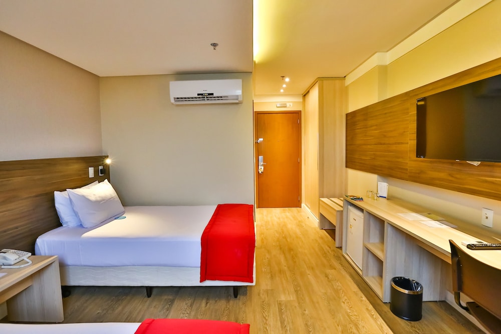 Ibiza Plaza Hotel 13/41