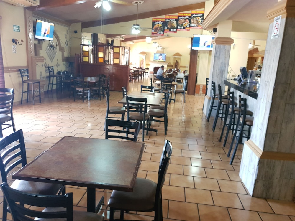 Hotel Posada Santa Fe 31/50