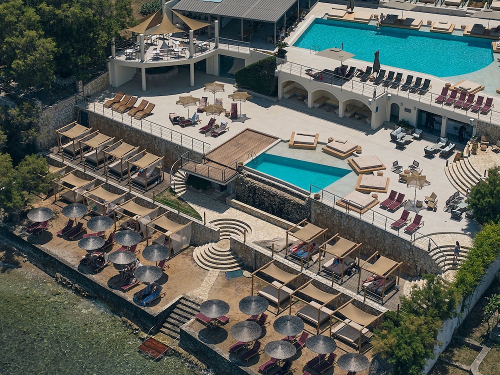 Tsamis Zante Suites in Zakynthos