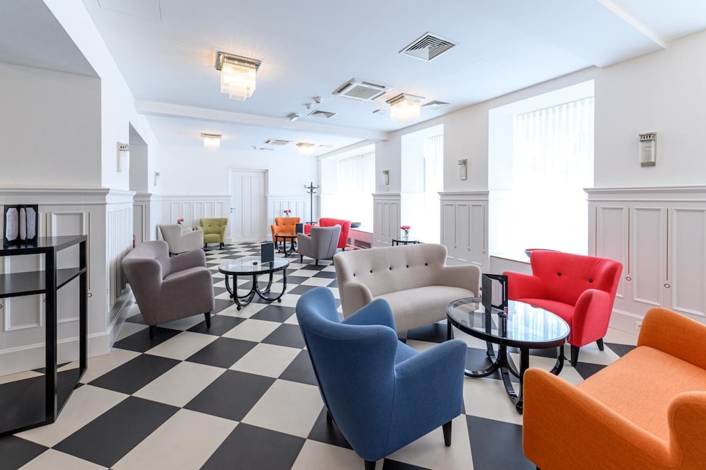 Hotel Caroline 48/60