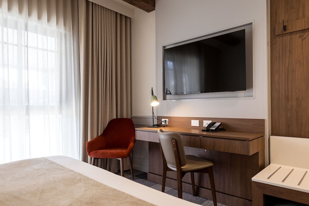 Thurgoona Country Club Resort 30/56