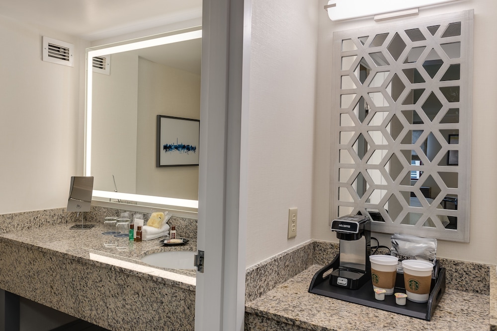 DoubleTree by Hilton Washington DC Silver Spring 16/55