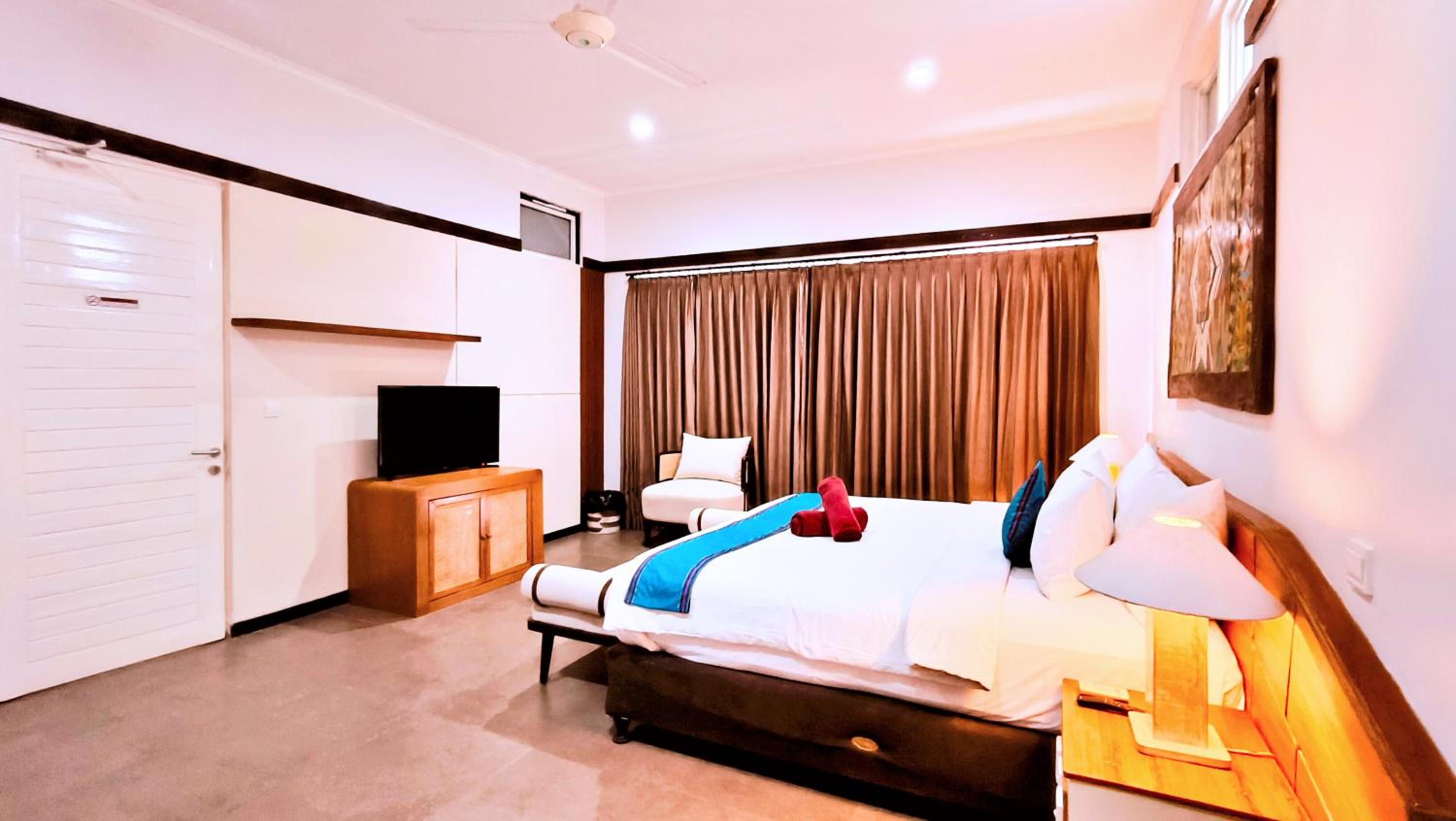 Pool, Deluxe, Double Bed