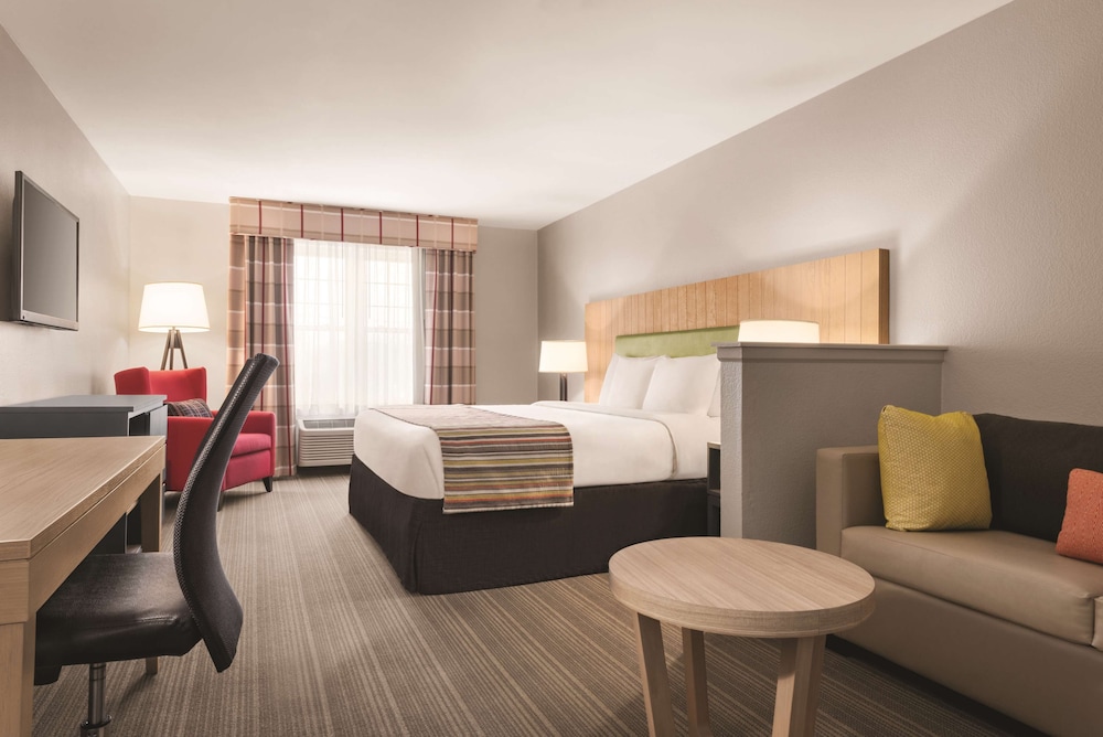 Country Inn & Suites by Radisson Schaumburg IL 10/33