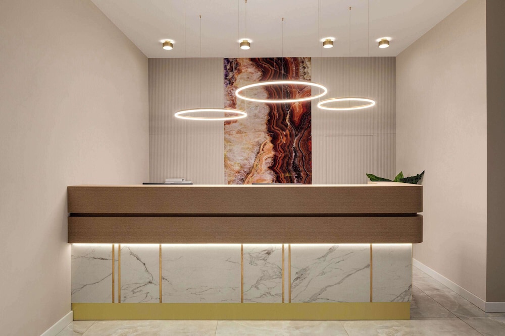 Ramada by Wyndham Bucharest Otopeni Airport 4/44
