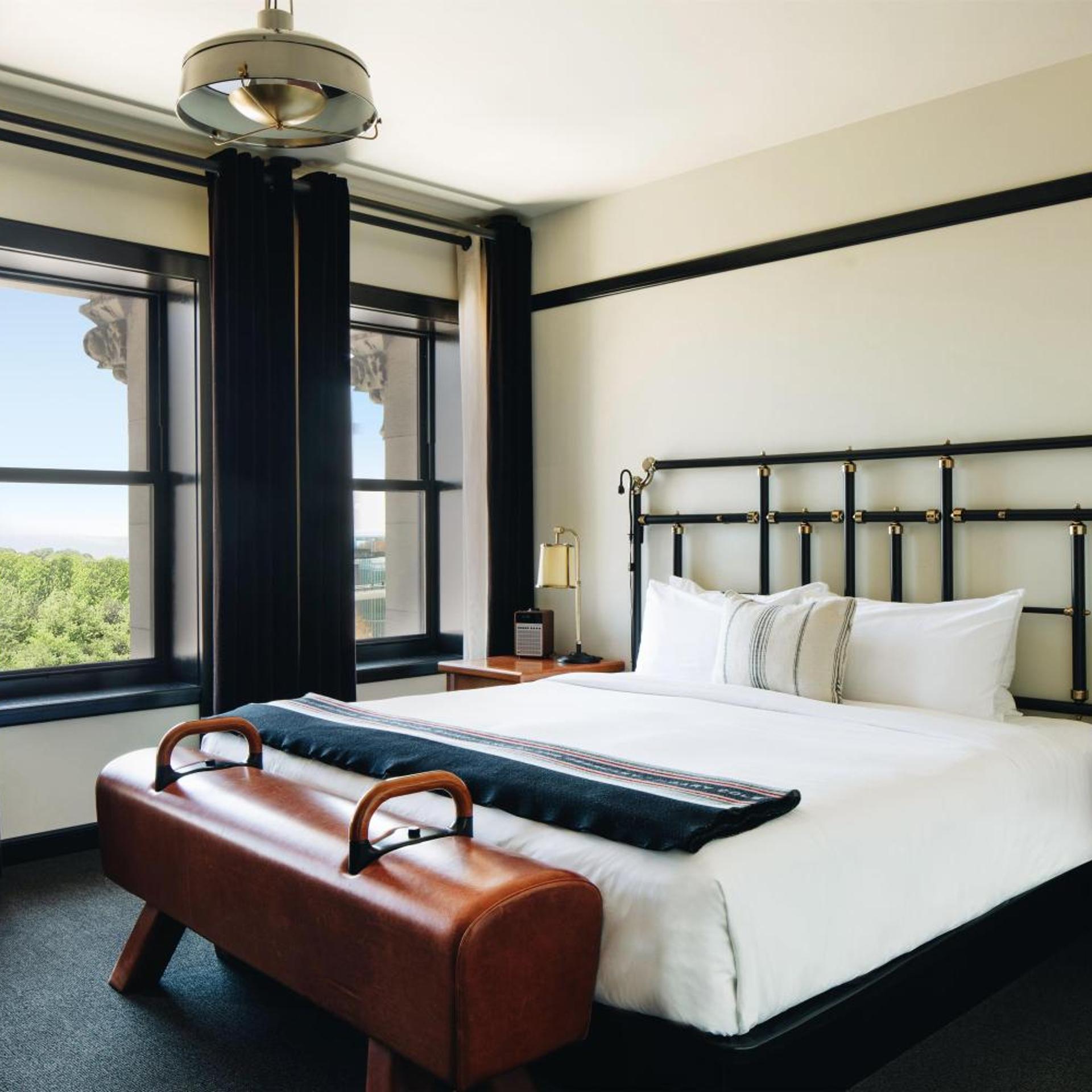 Room, King Bed, Park View