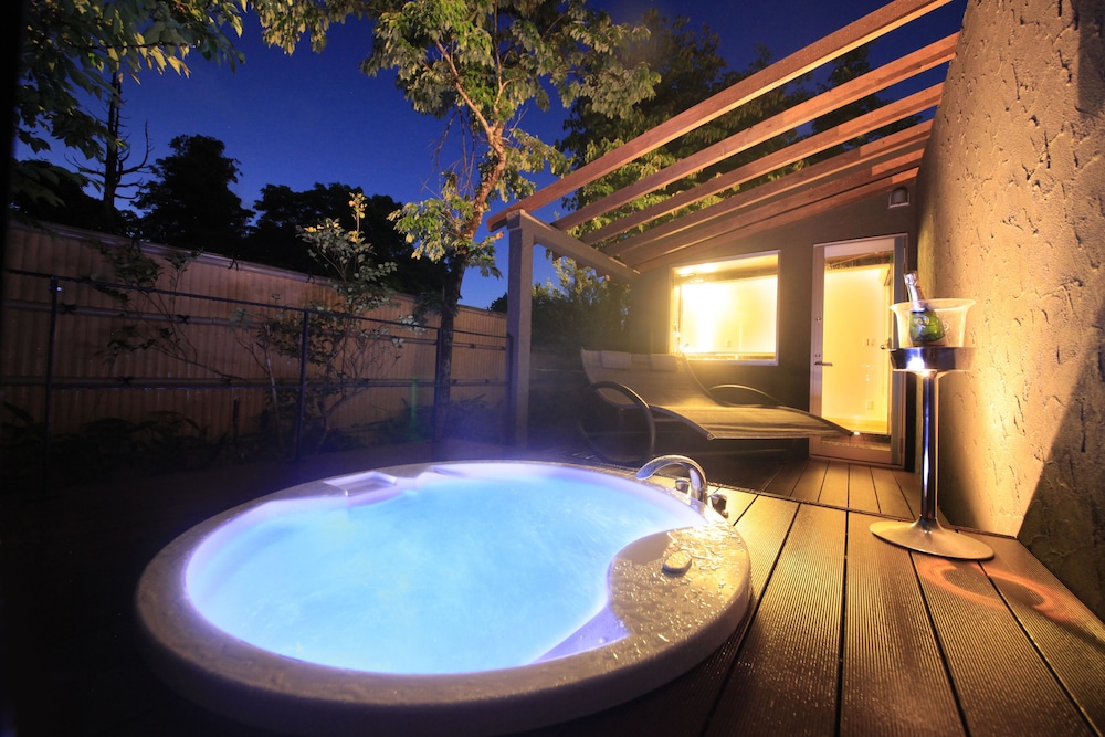 Hakone Fuga - Adults Only 31/50