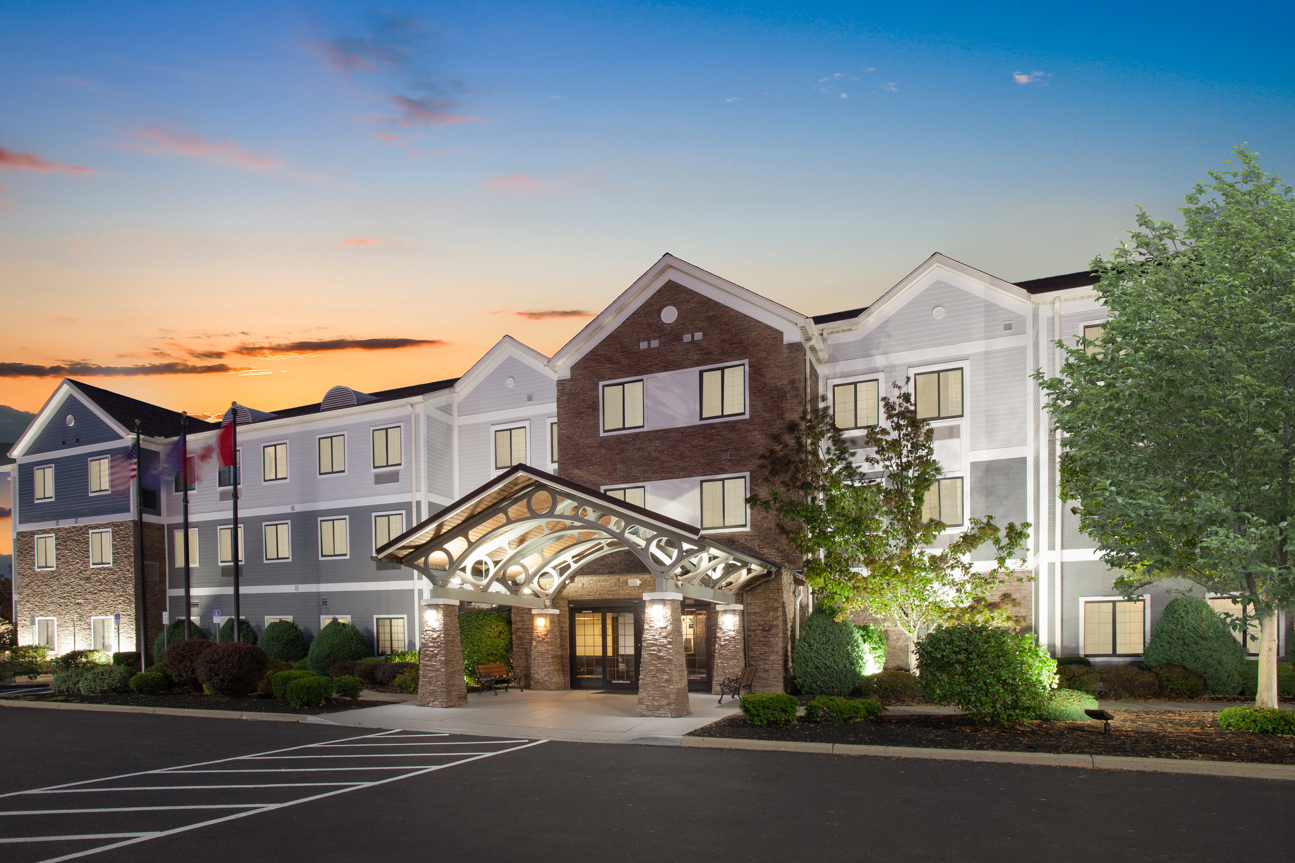 Staybridge Suites Williamsville Buffalo by IHG 4/65