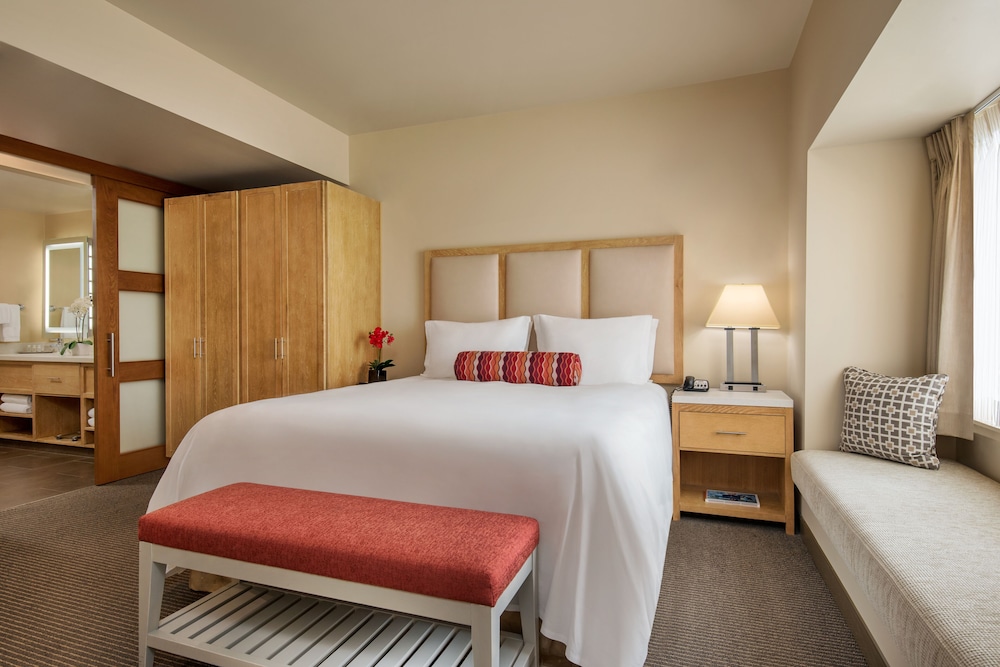Inn at the 5th 27/45