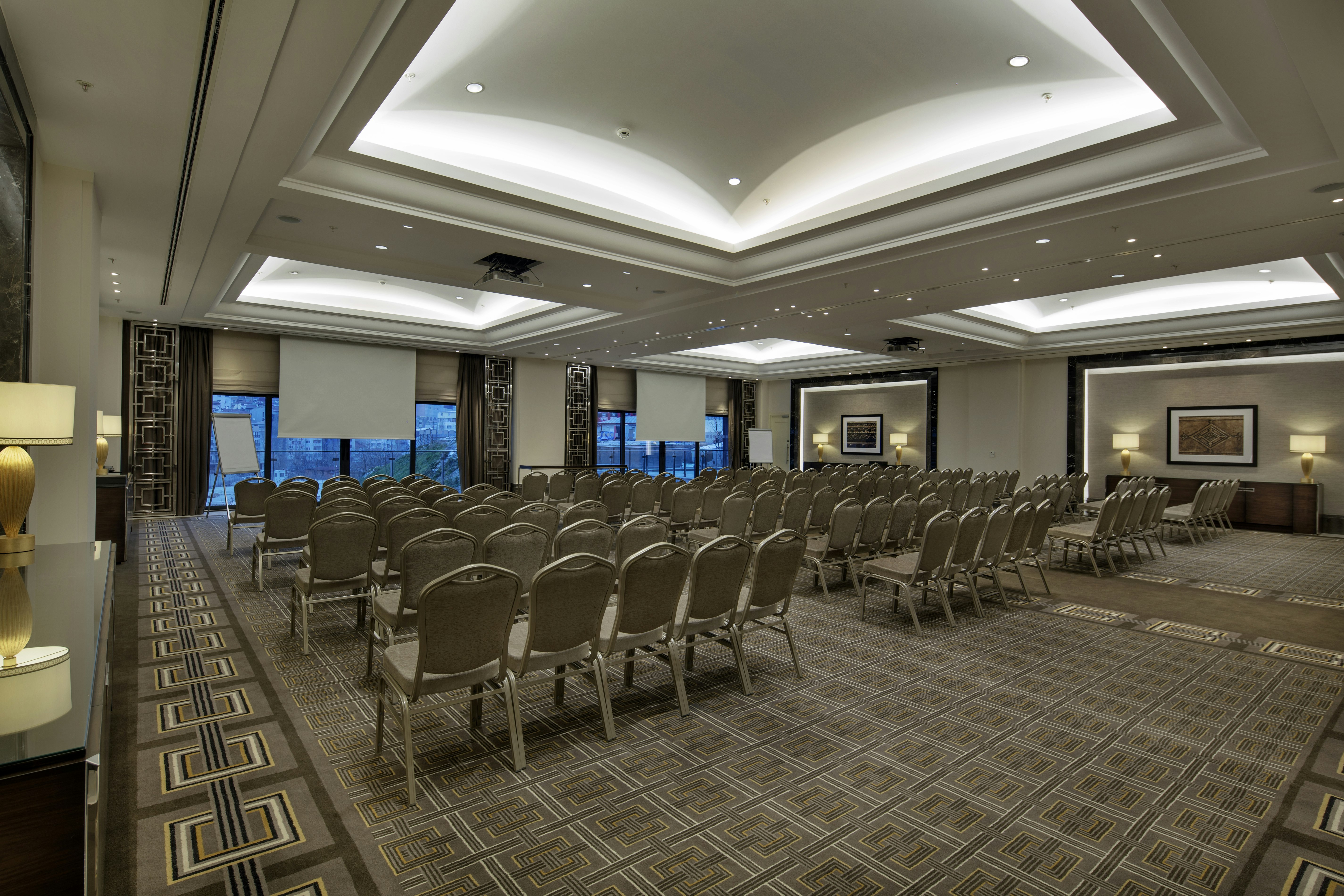 Hilton Istanbul Bomonti Hotel & Conference Center 82/91