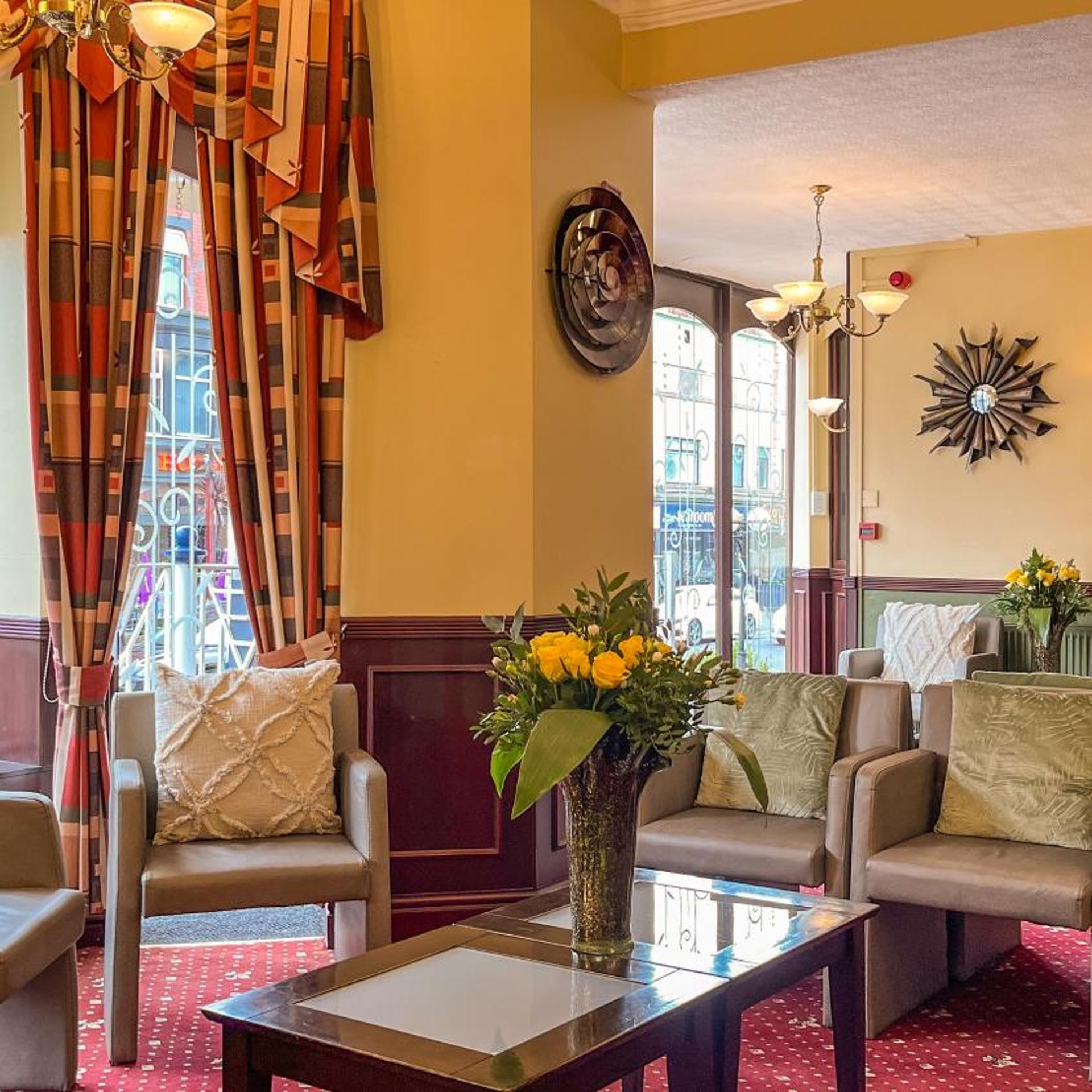 The Sutcliffe Hotel 32/55