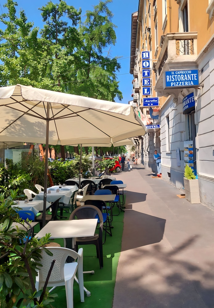 Hotel Aurelia 38/45