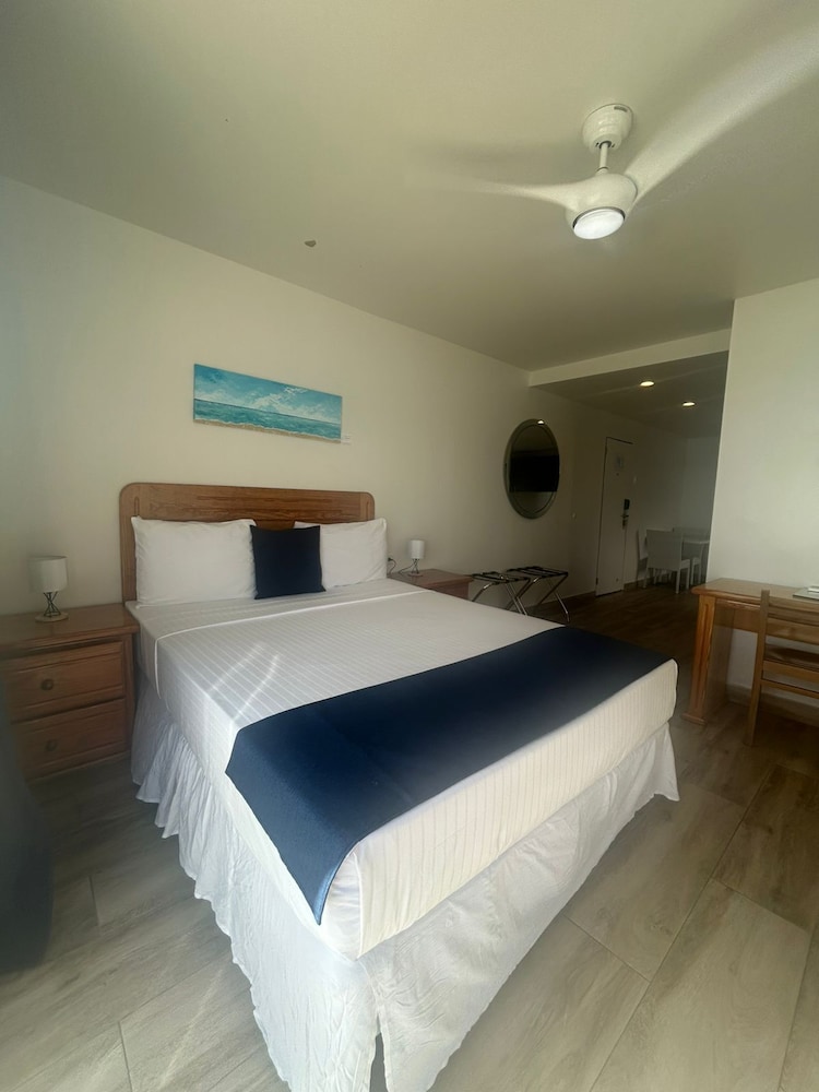 Sea View Beach Hotel 14/50
