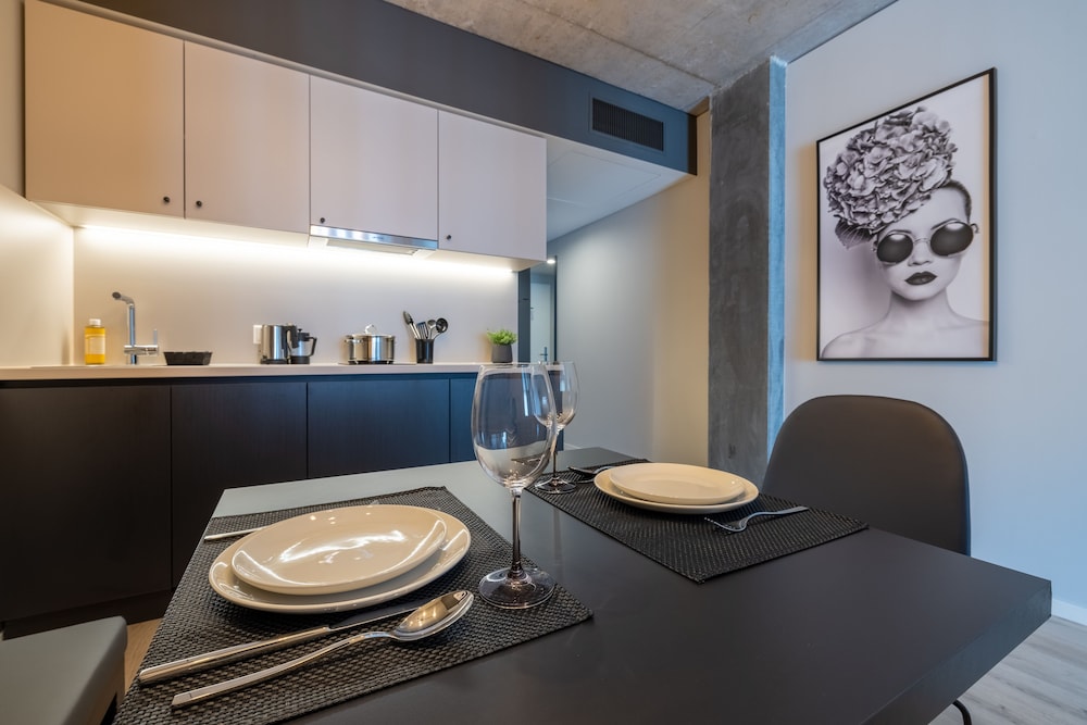 Radisson Hotel & Suites Zurich 35/50