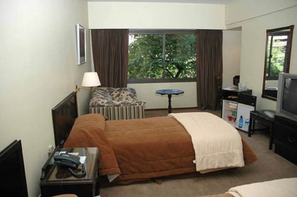 Hotel Austral Bahia Blanca 13/37