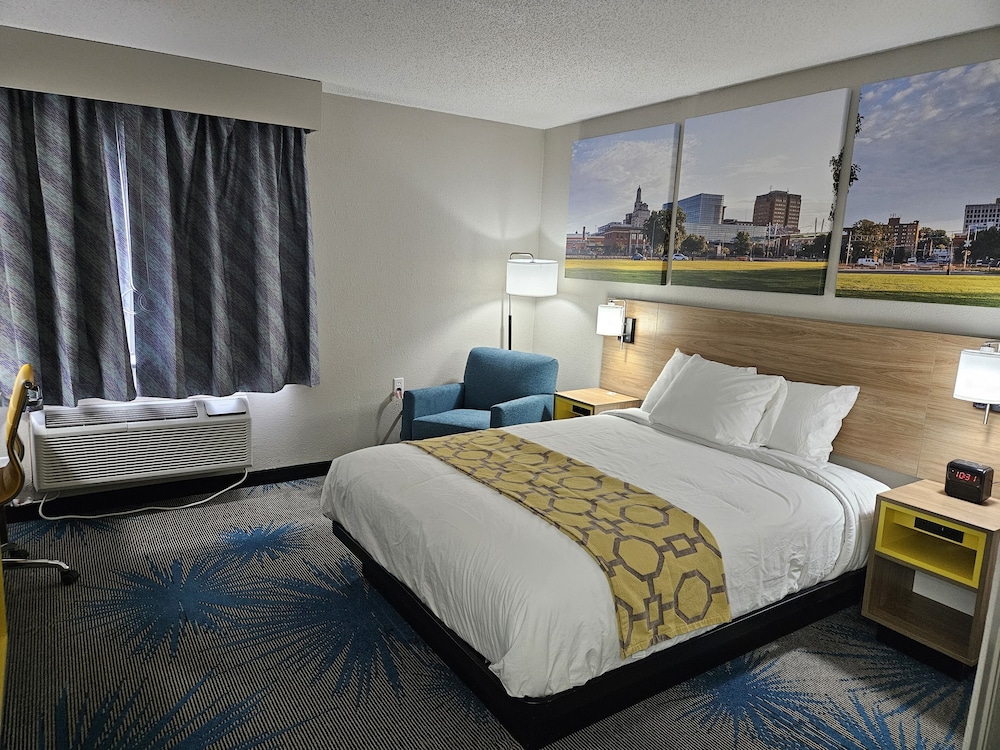 غرفة بسرير كوين لذوي الإعاقة، Days Inn by Wyndham Davenport 5/10