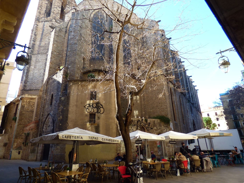 Hotel Moderno BCN in BARCELONA