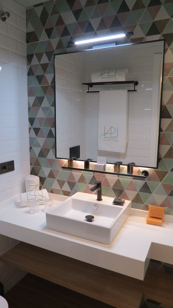 LA PUERTA DE NERJA HOSTAL BOUTIQUE 25/38
