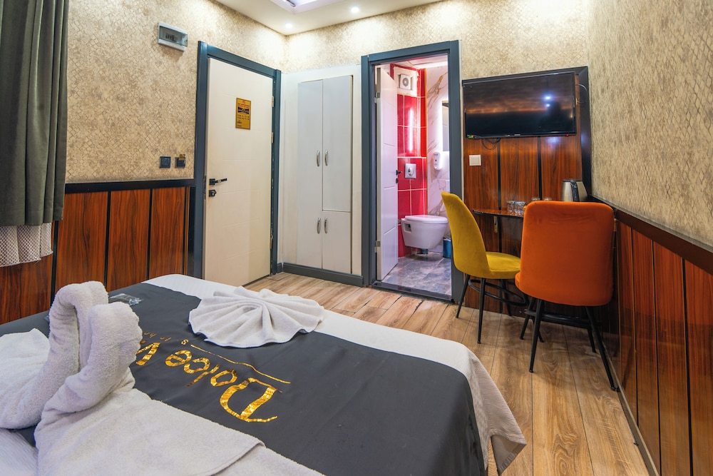 2 Bedrooms, Apartment, 2 Double Beds, Sofa, Smoking