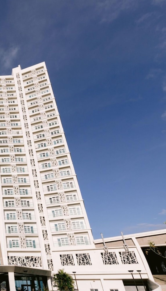 Arterra Hotel and Resort 2/50