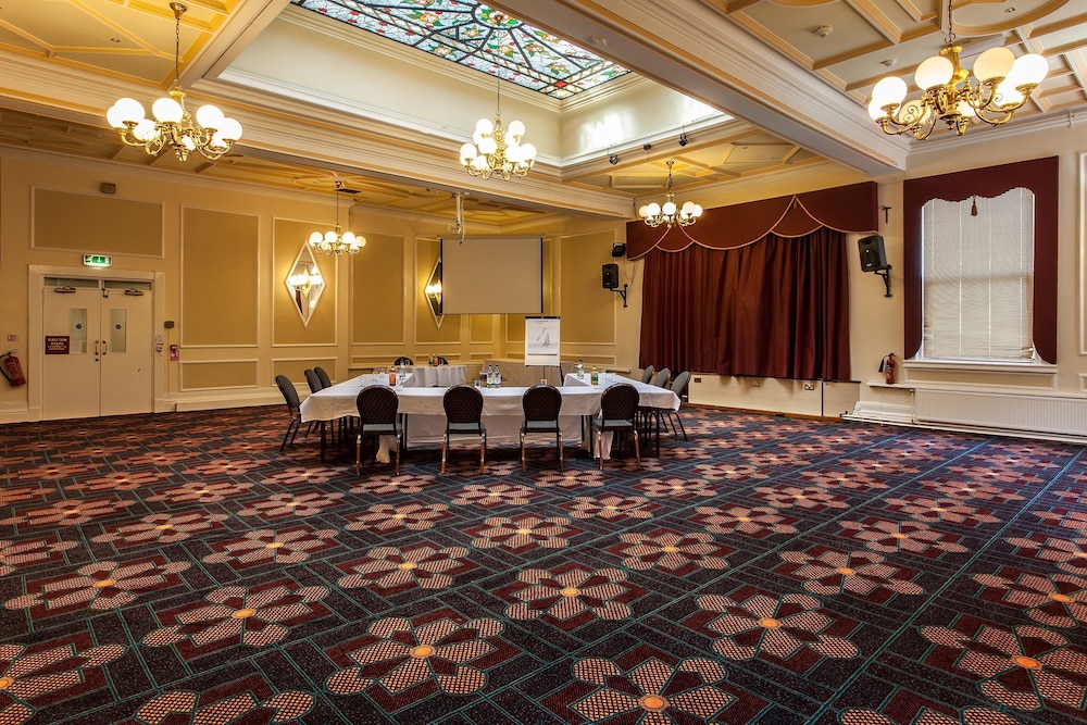 Scarisbrick Hotel Southport 59/63
