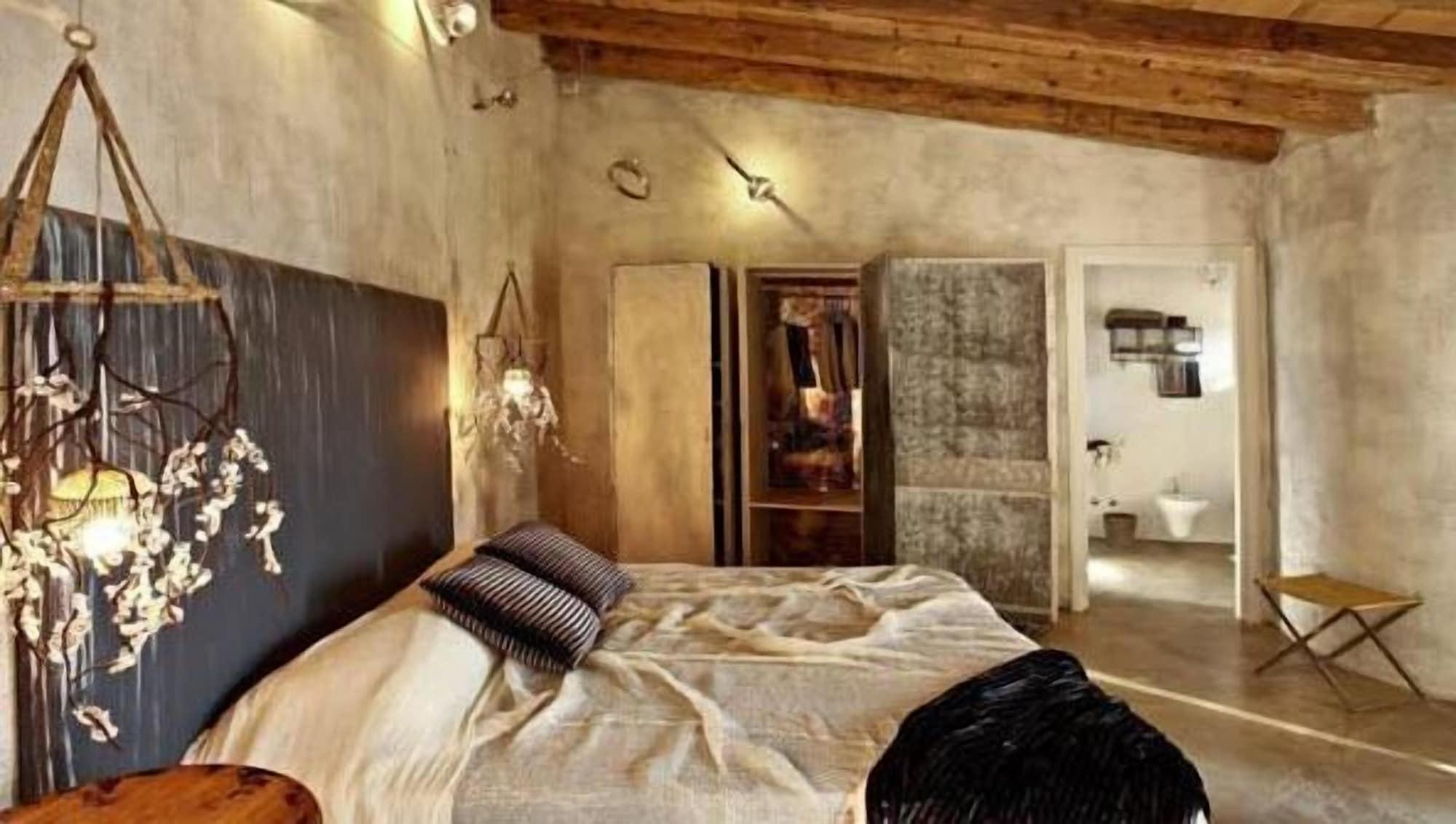 Eco Del Mare Night And Day Beach Club 6/15