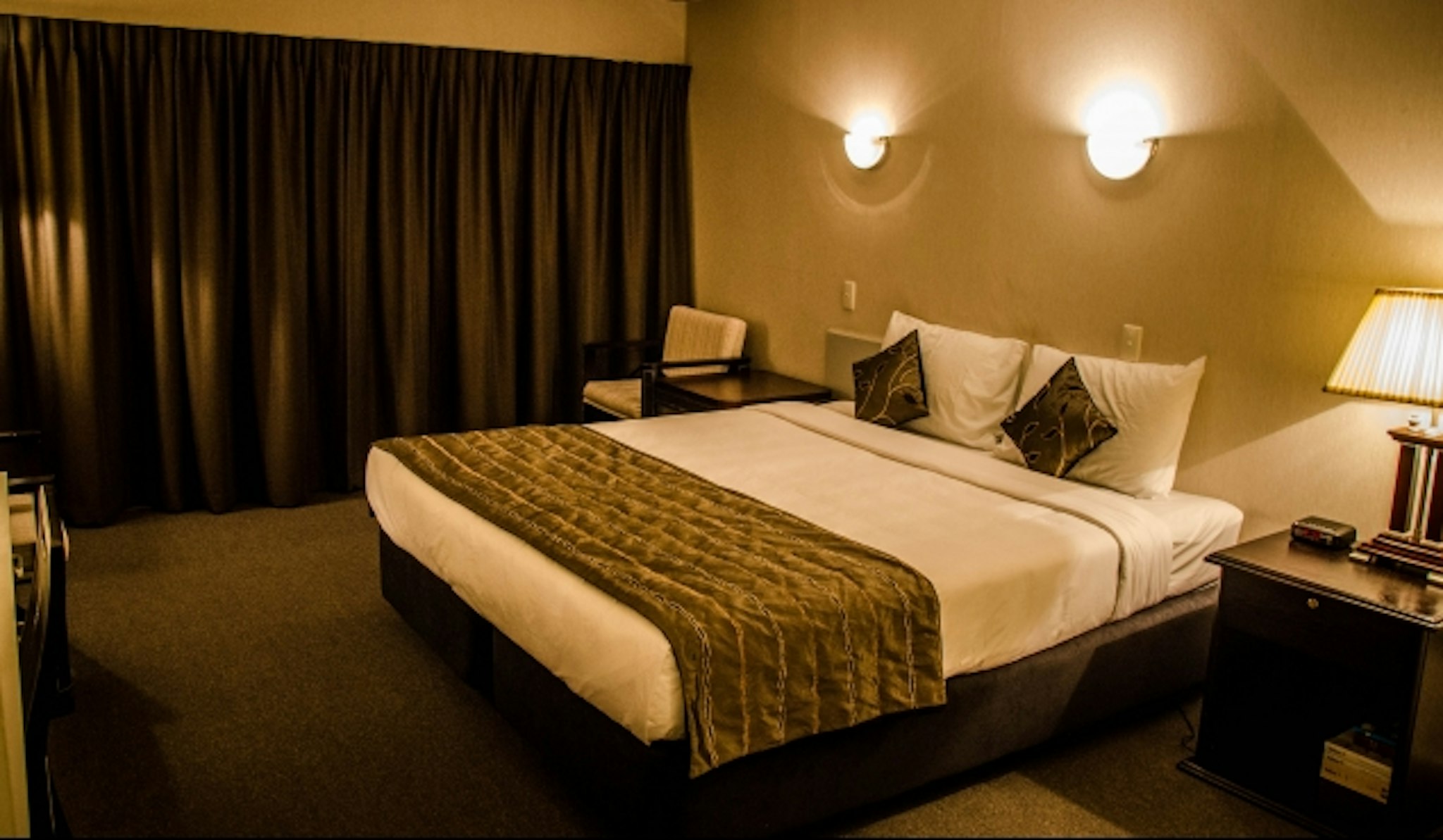 Alpers Lodge &amp; Conference Centre 6/18