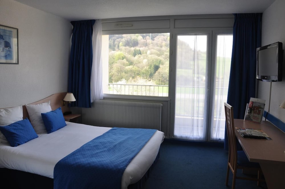 LE RELAIS DE LA VALLEE 8/42
