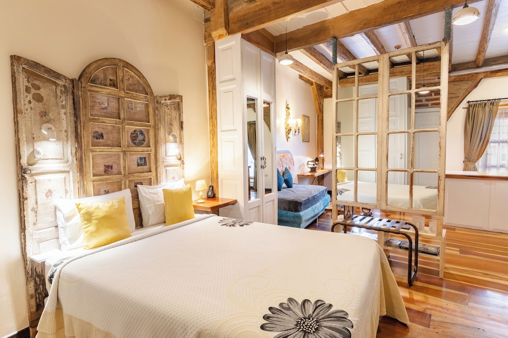 Old Town Quito Suites, Apartments & Boutique hotel 20/50