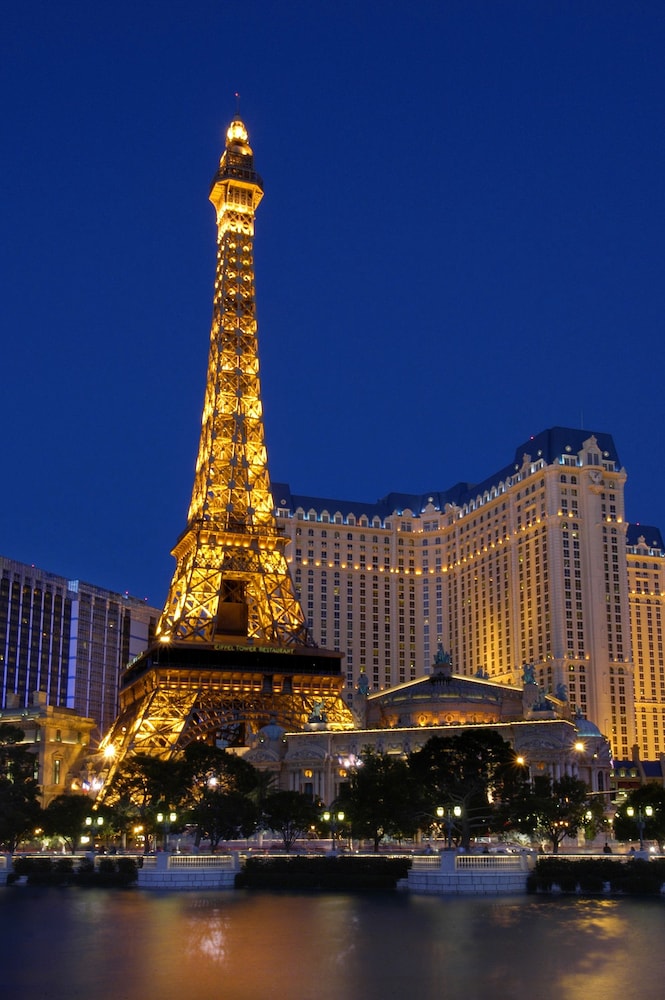 Paris Las Vegas 43/47