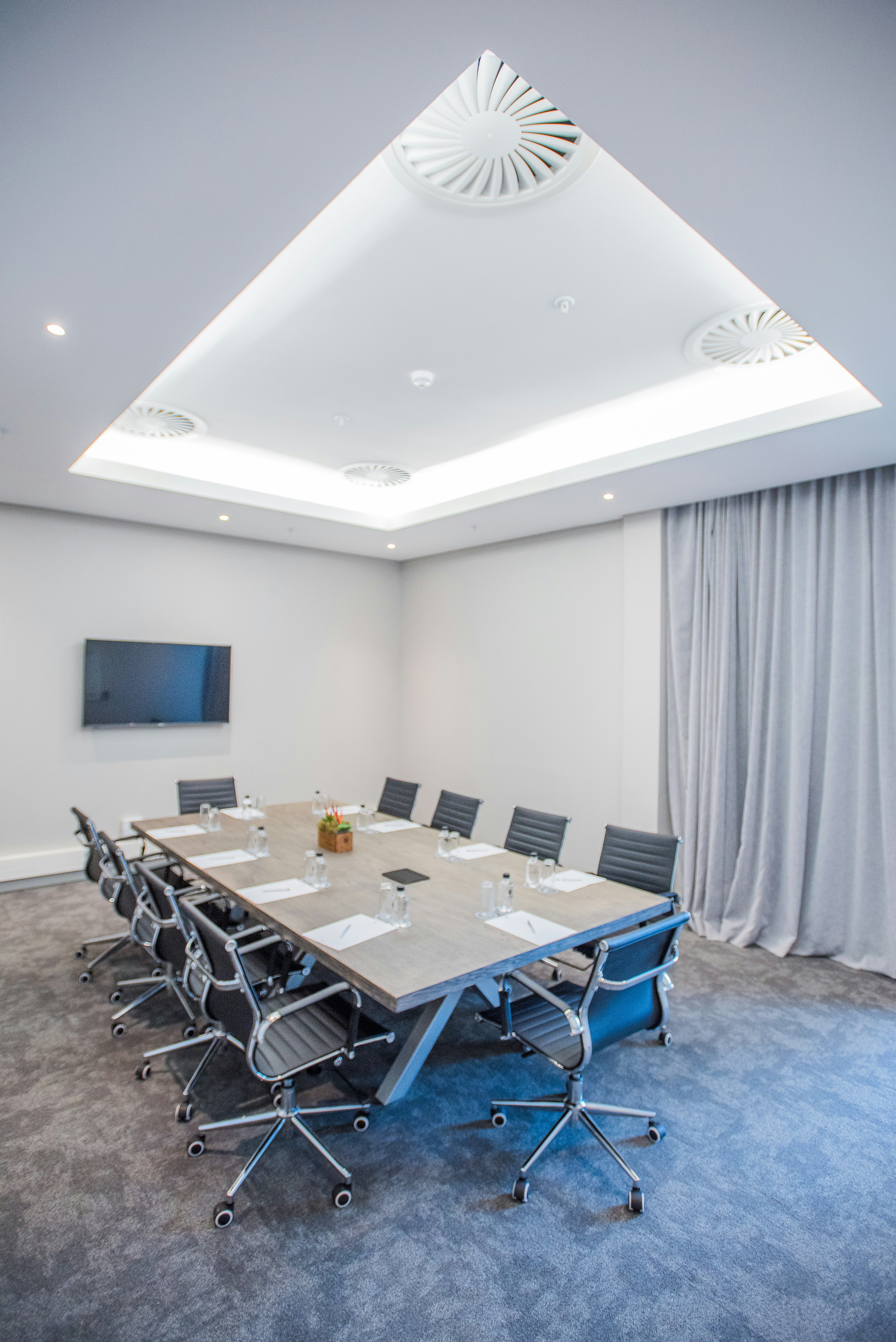 The Pearls of Umhlanga 32/50