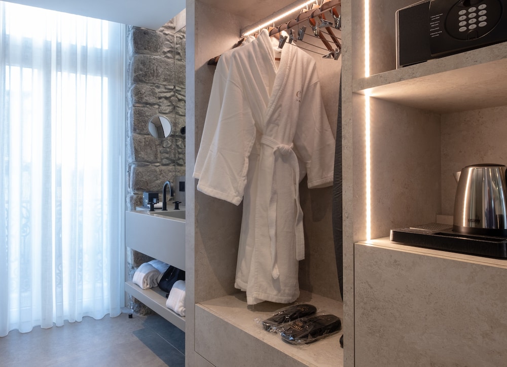 CAJU LE PETIT HOTEL 7/48