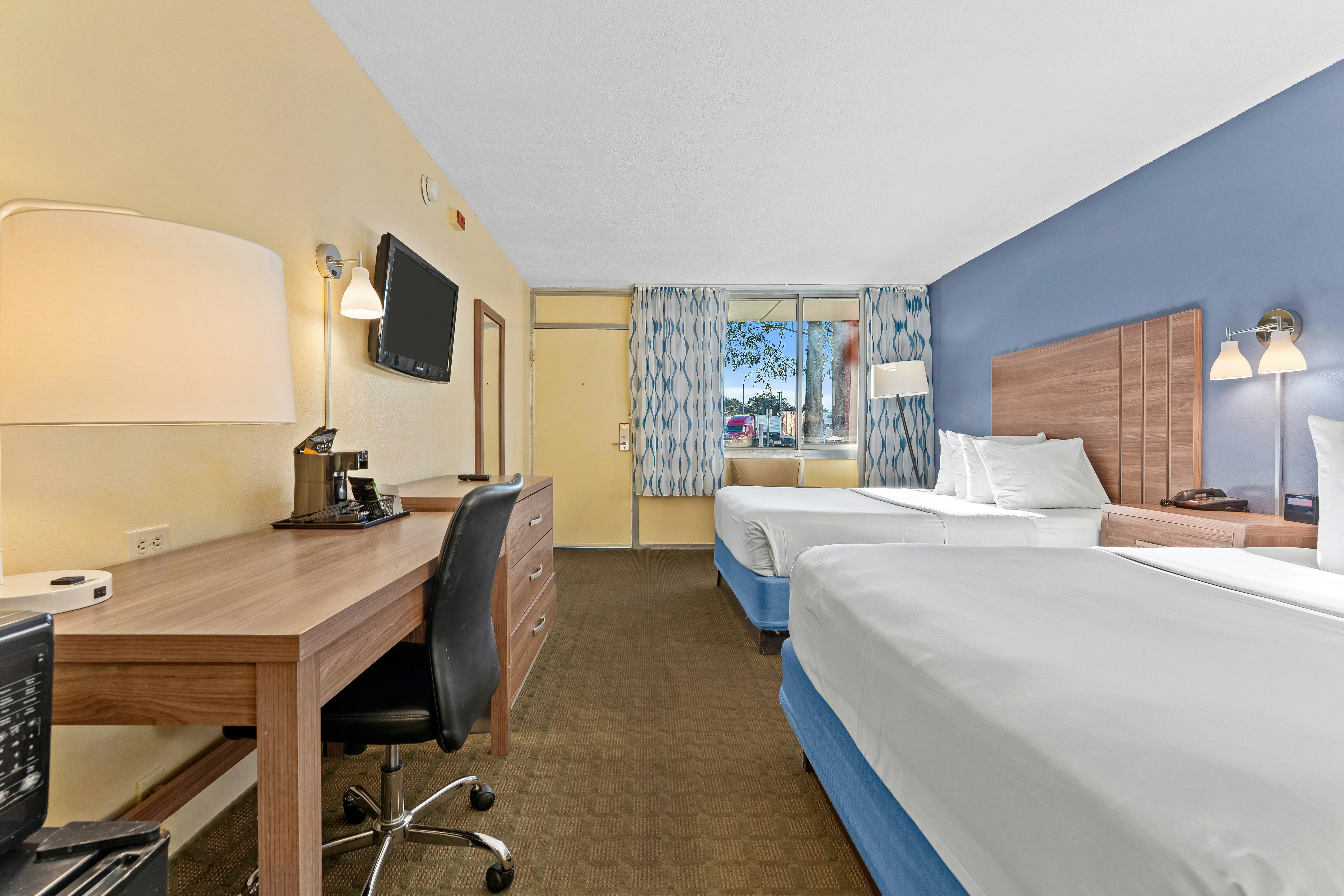 Baymont by Wyndham Orlando North Millenia 14/23
