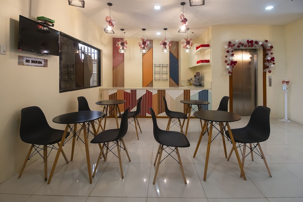 OYO 832 The Teepee Place Hostel & Residence Inn 36/37