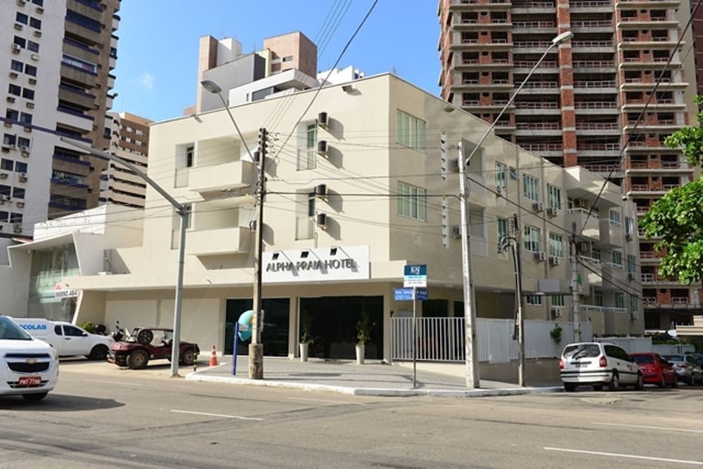 ALPHA PRAIA HOTEL 47/50