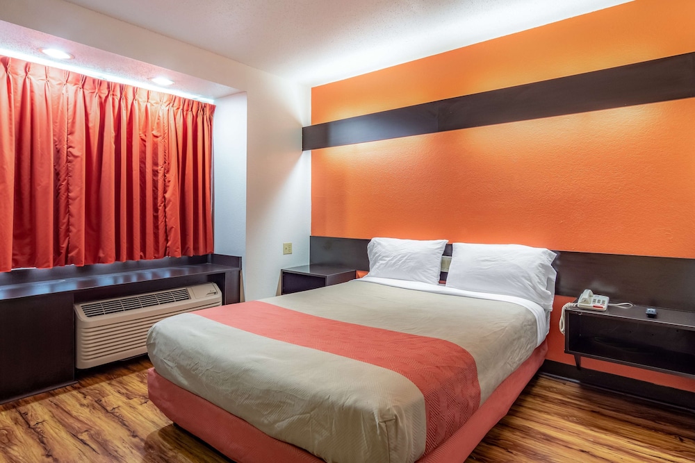 Motel6 Chattanooga, TN - Downtown 20/40
