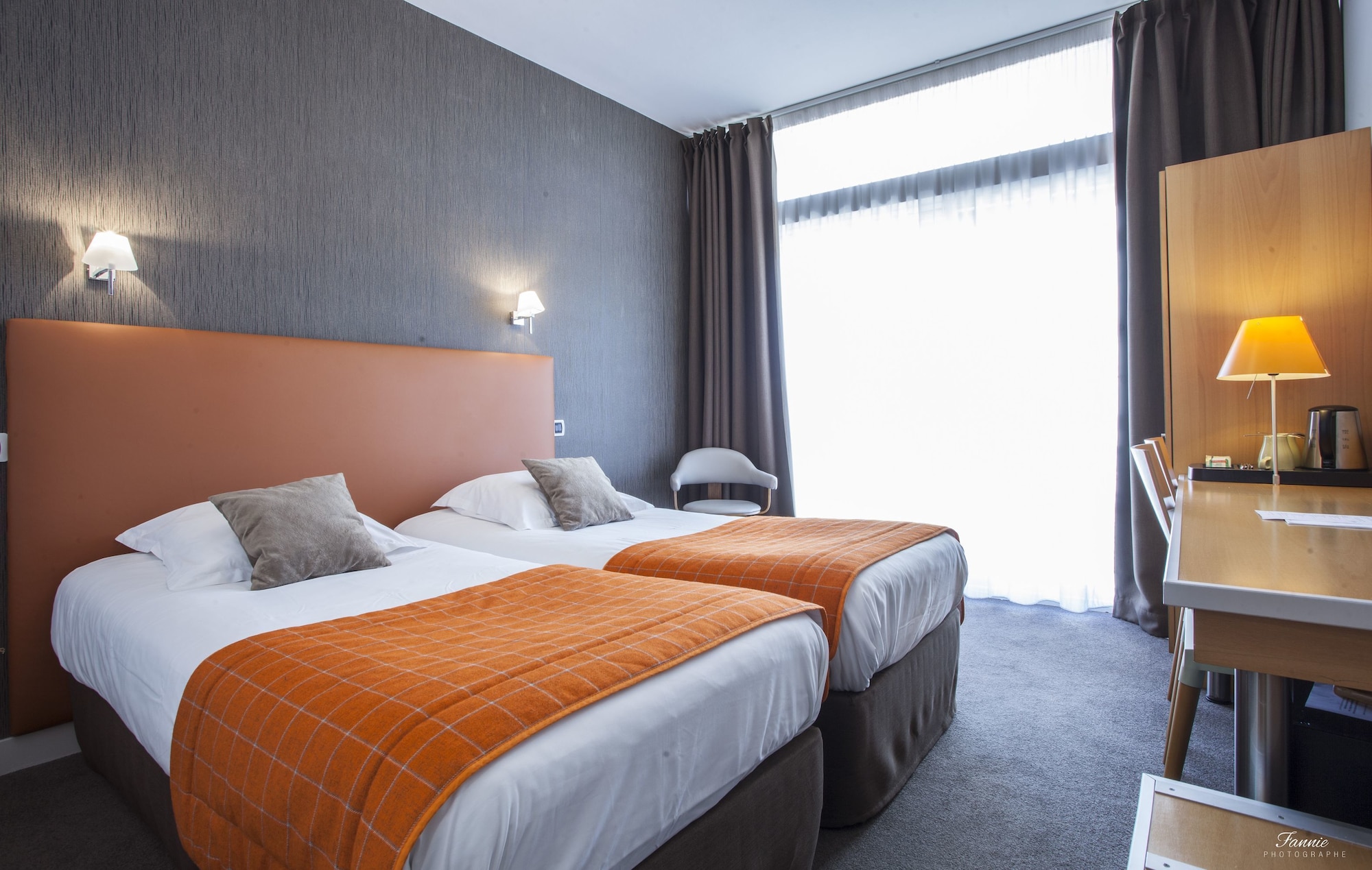STANDARD, TWIN BEDS