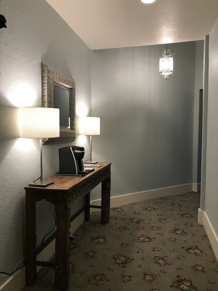 Hotel Sutter 54/73