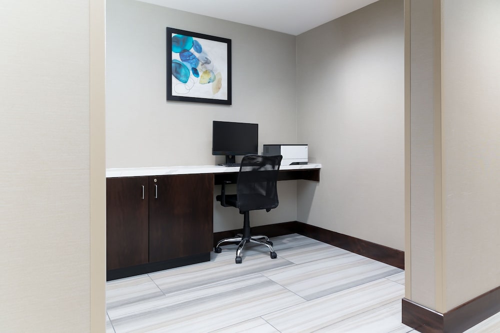 Residence Inn by Marriott Anaheim Brea 31/49