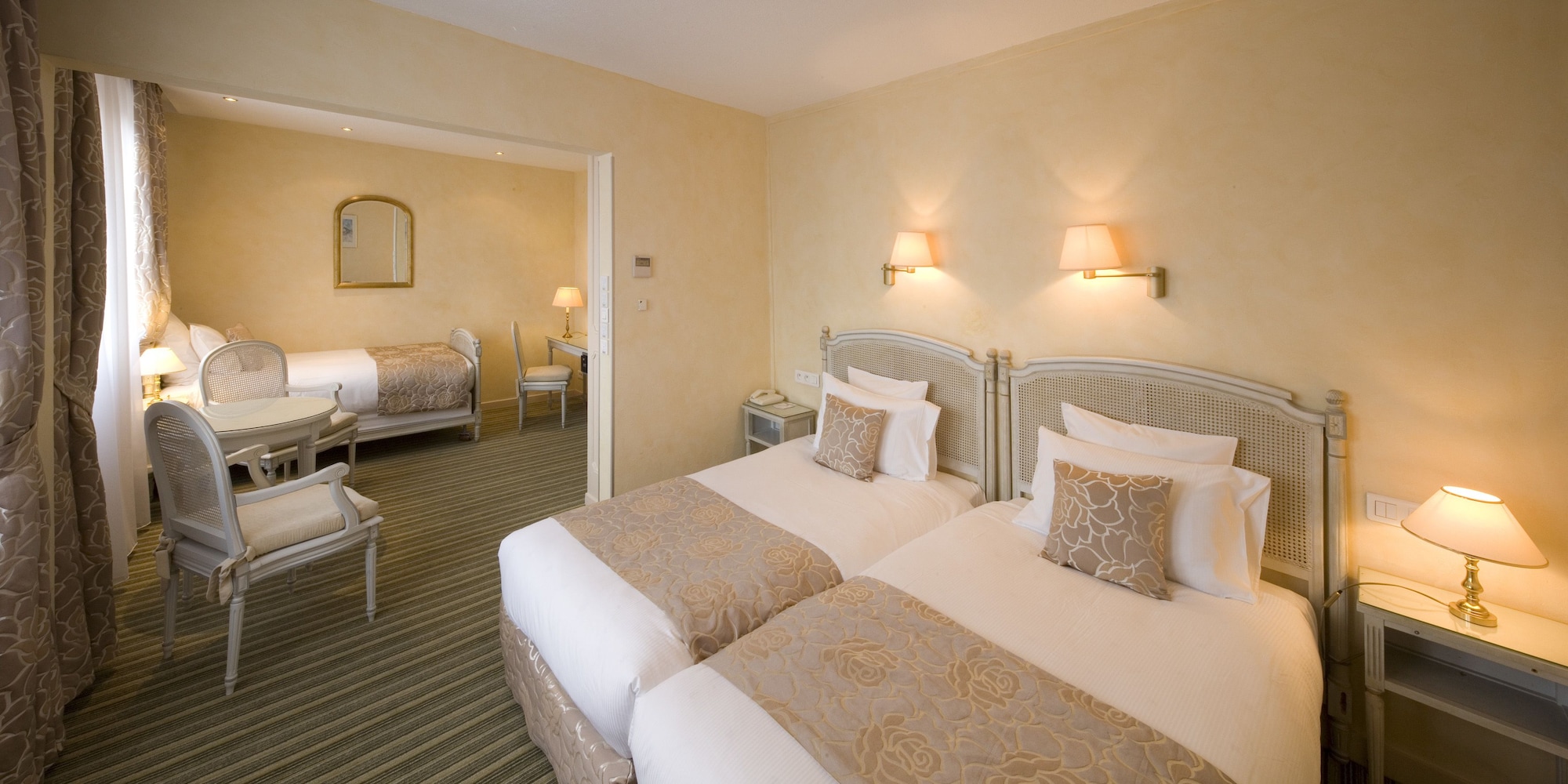 جناح جونيور بسرير مزدوج، Grand Hotel Bristol 7/9