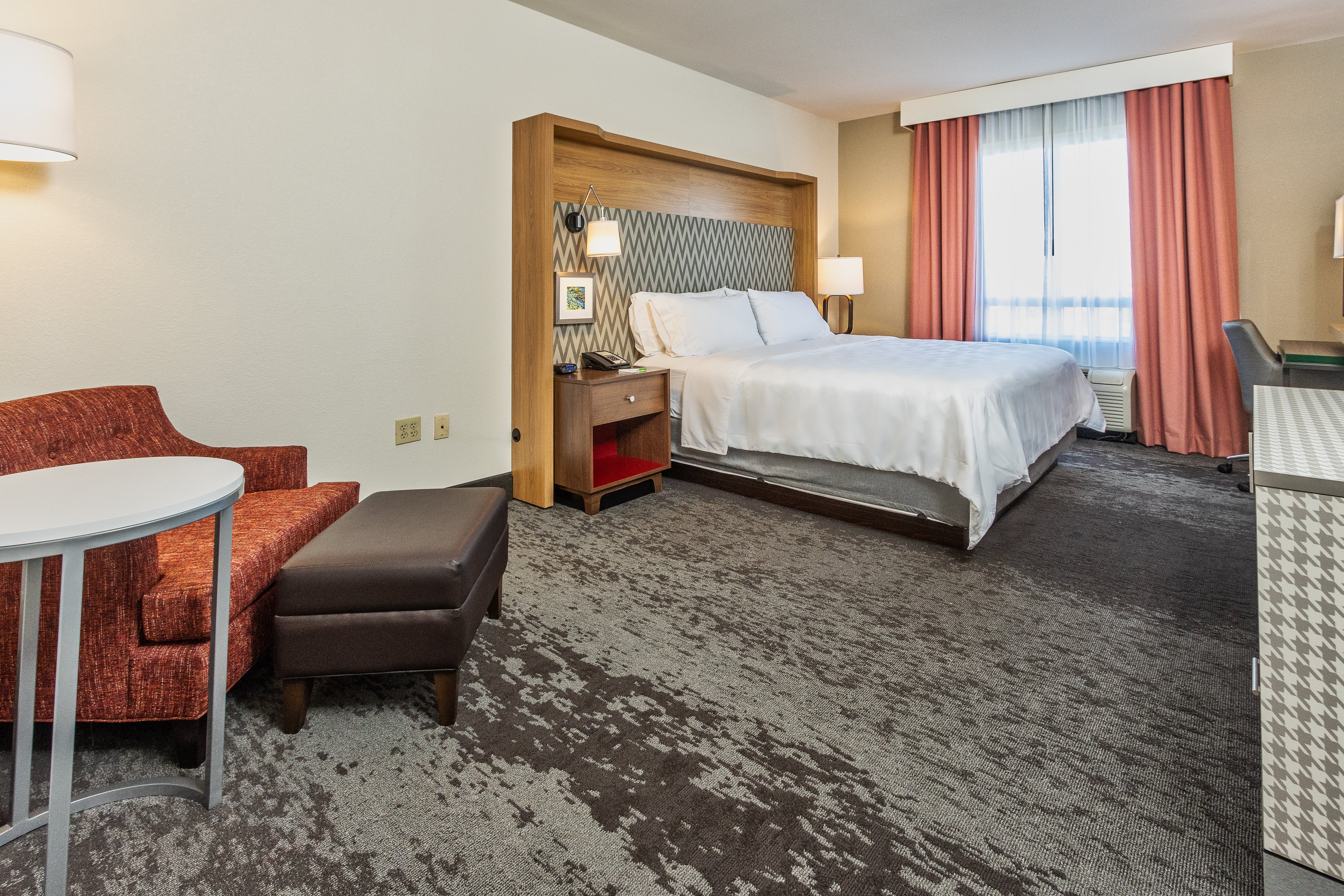 Holiday Inn Suites Memphis Wolfchase Galleria 38/79