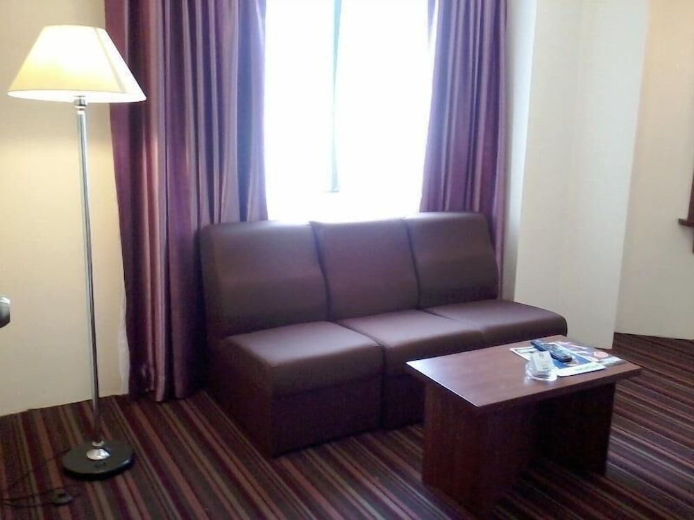 Hotel Yt Midtown Kuala Terengganu 27/33