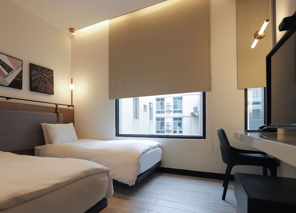 SUPERIOR, DOUBLE BED