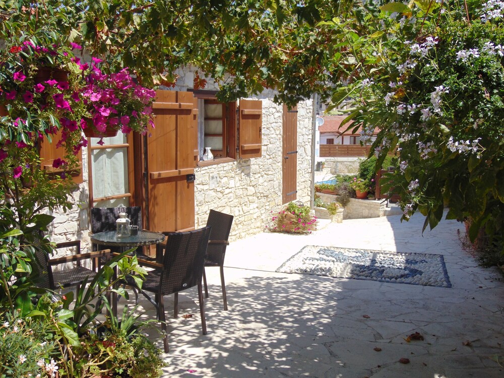 Charalambos Holiday Cottage 39/50