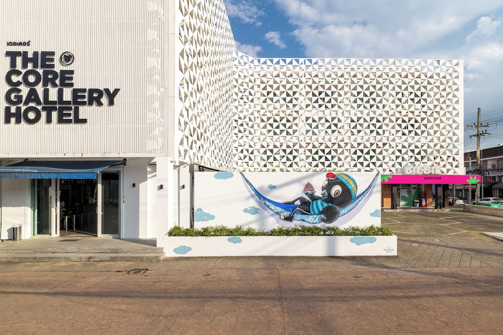The Core Gallery Hotel 55/57