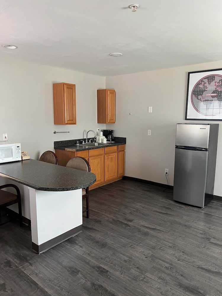 High Falls Hide-A-Way Lodging 4/49