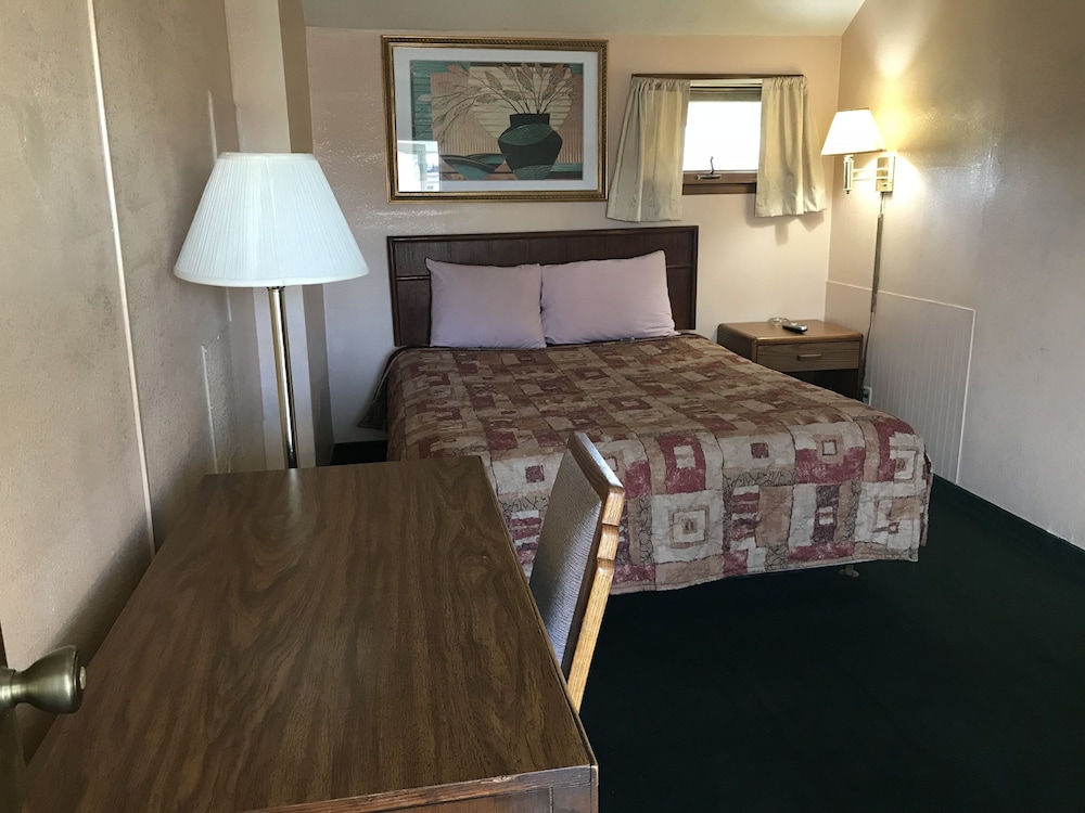 West Motel 20/30