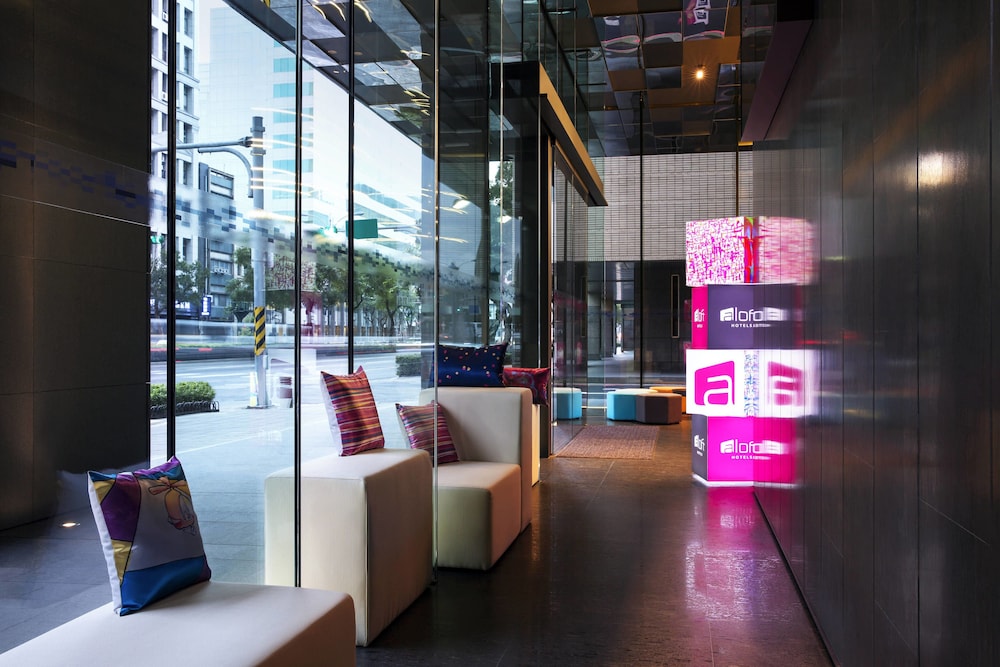 Aloft Taipei Zhongshan Hotel 25/36