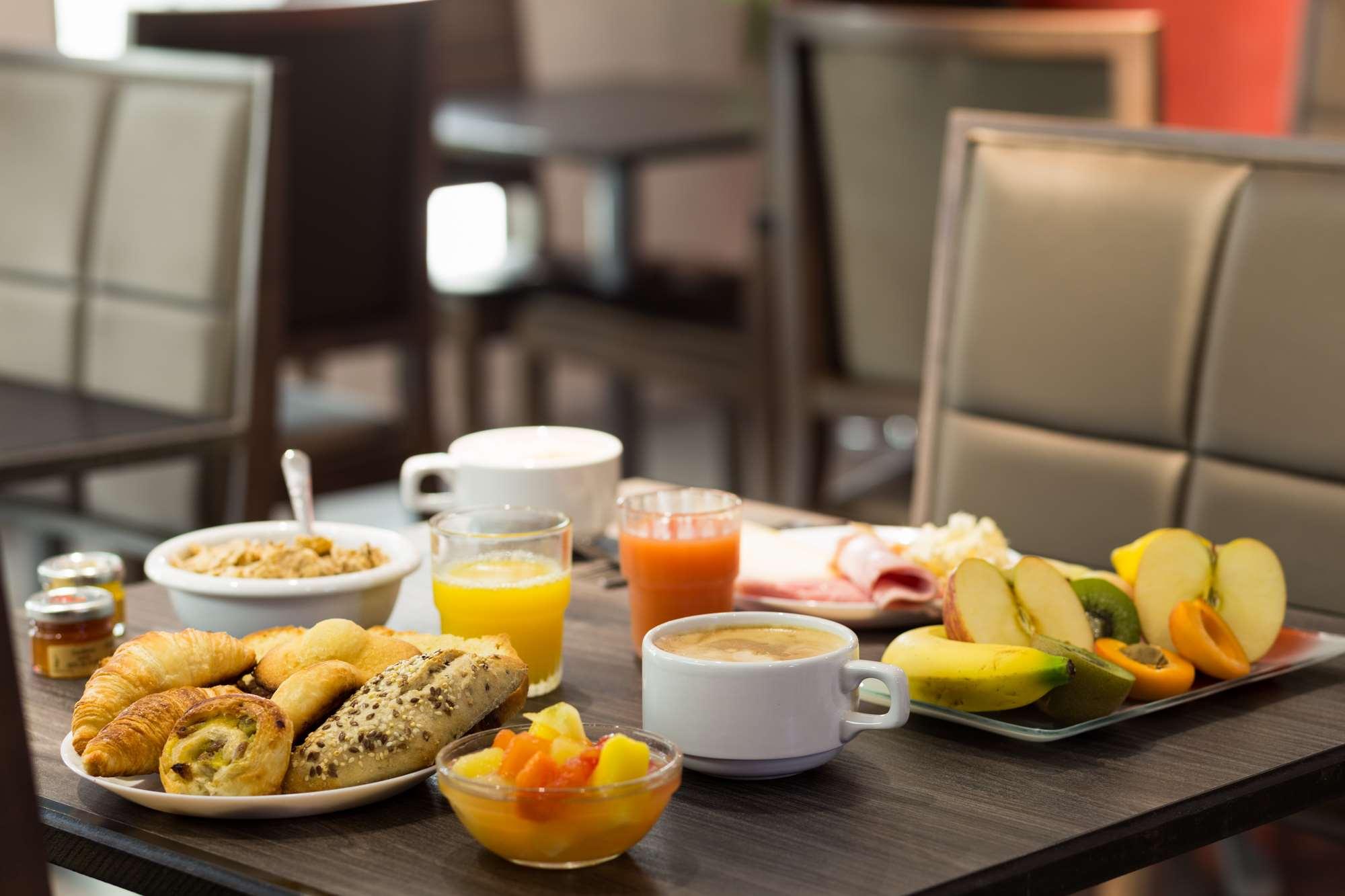 The Originals Boutique, Villa Montpensier, Pau (Inter-Hotel) 33/50